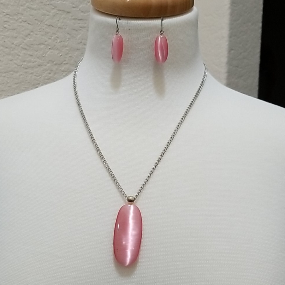 Pink moonstone necklace and earrings